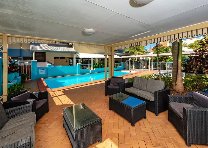 Cairns Queens CourtAirport Hotel